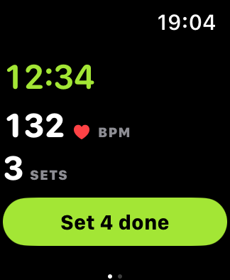 KinetiQ on Apple Watch during a set: elapsed time, heart rate and set count